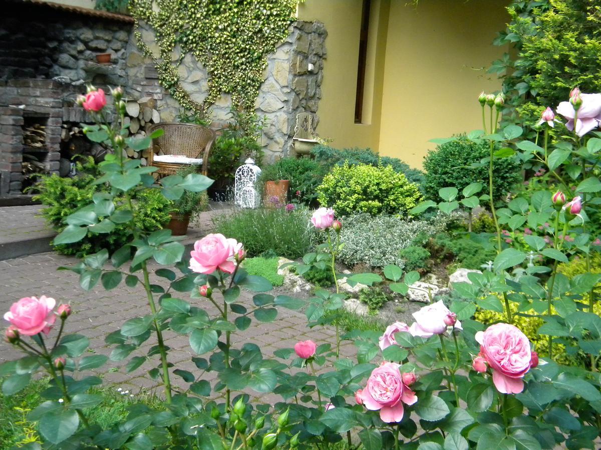 Studios At Anchevskih 3 리비프 외부 사진